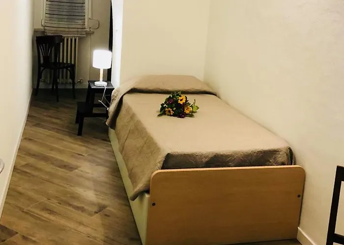 Lu.lu And 게스트하우스 피아첸차