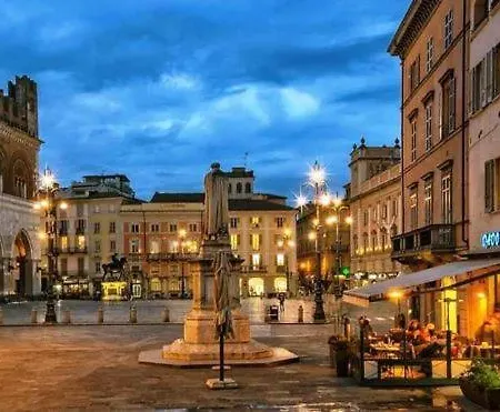 Lu.lu And 3* Piacenza