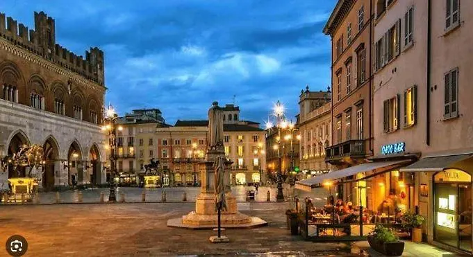 Lu.lu And 3* Piacenza